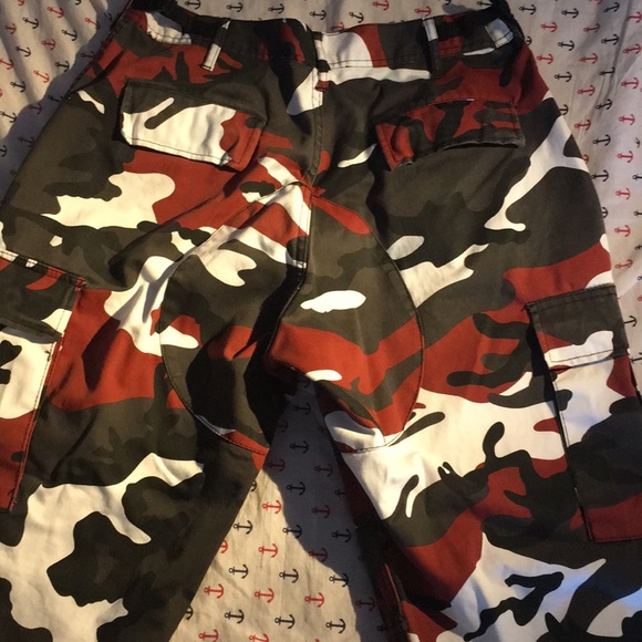 Cargo pants - Picture 2 of 2